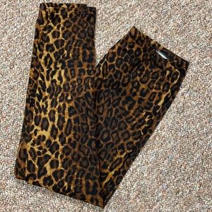 Mix & Co leopard pattern leggings. Size medium